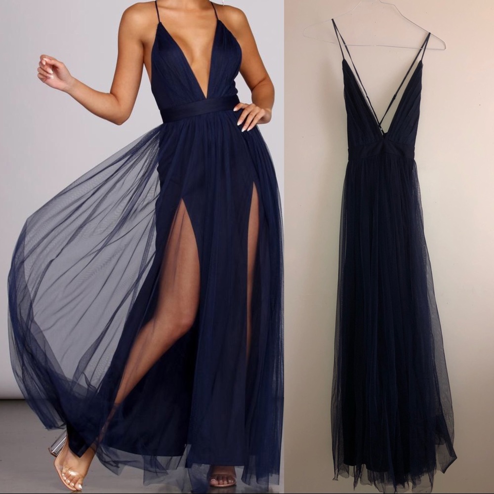 NAVY BLUE WINDSOR PROM DRESS